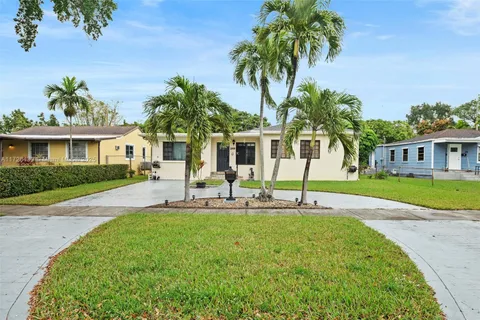 249 Carlisle Dr, Miami Springs FL 33166