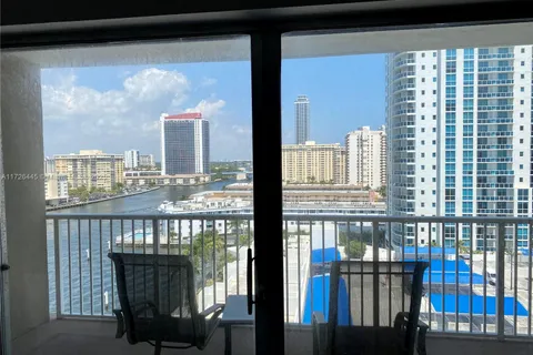 1965 S Ocean Dr # 10H, Hallandale Beach FL 33009