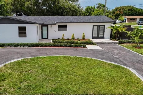 8705 SW 185th Ter # 1, Cutler Bay FL 33157
