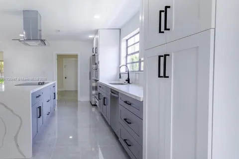 8705 SW 185th Ter # 1, Cutler Bay FL 33157