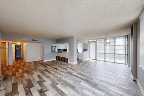 230 174th St, Sunny Isles Beach FL 33160