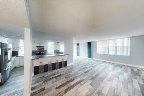 230 174th St, Sunny Isles Beach FL 33160