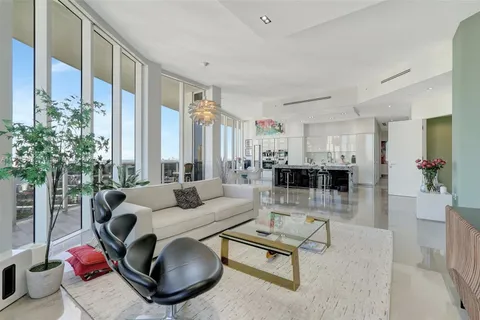 4100 Island Blvd # 2302, Aventura FL 33160