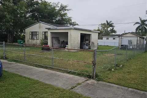 16900 SW 301st Ter, Homestead FL 33030