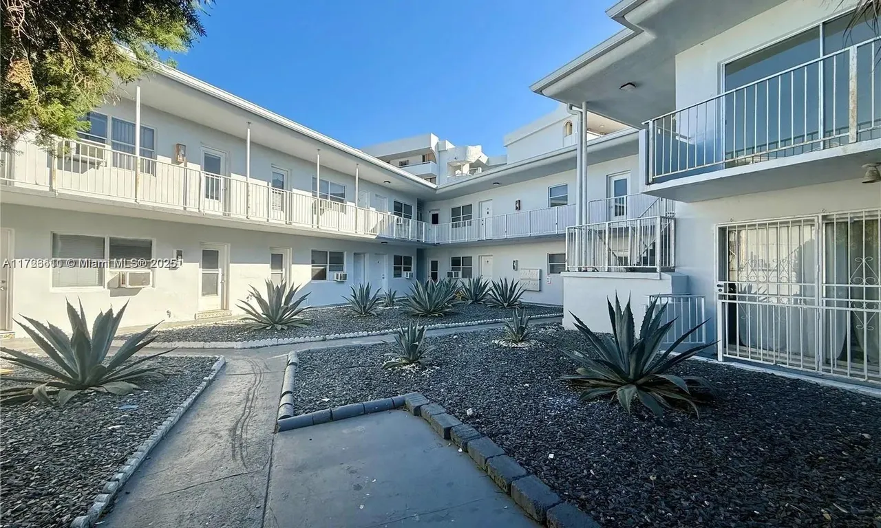 7271 Gary Ave # 4, Miami Beach FL 33141