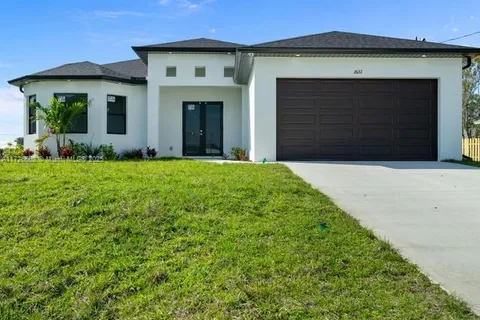 2632 NW 4th Ave, Cape Coral FL 33993