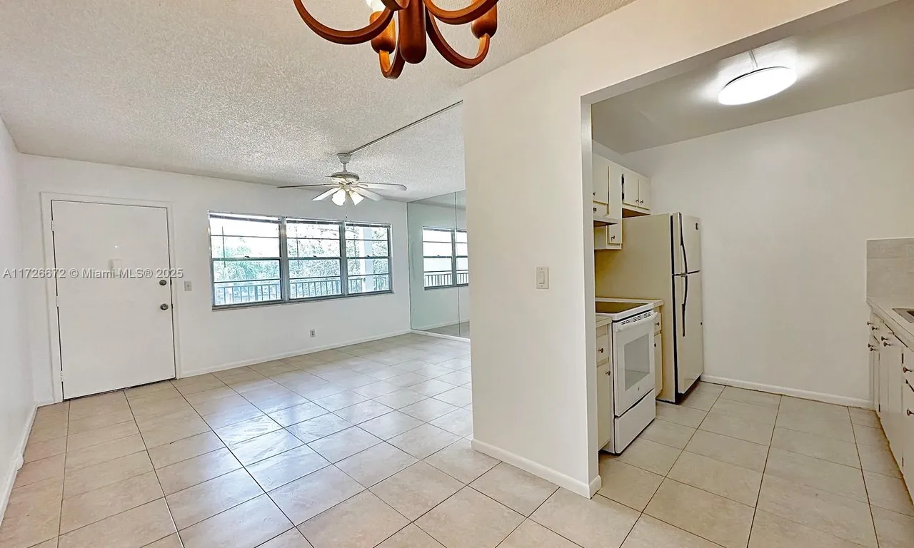 101 SW 132nd Way # J, Pembroke Pines FL 33027