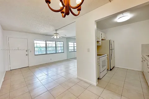 101 SW 132nd Way # J, Pembroke Pines FL 33027