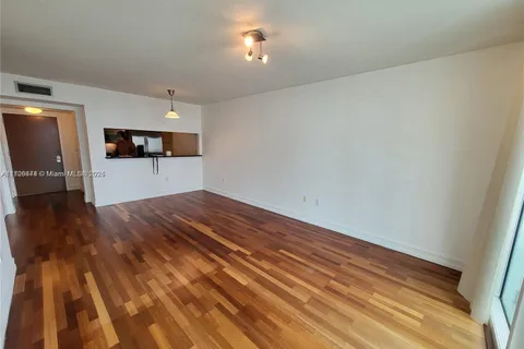 31 SE 5th St # 2409, Miami FL 33131