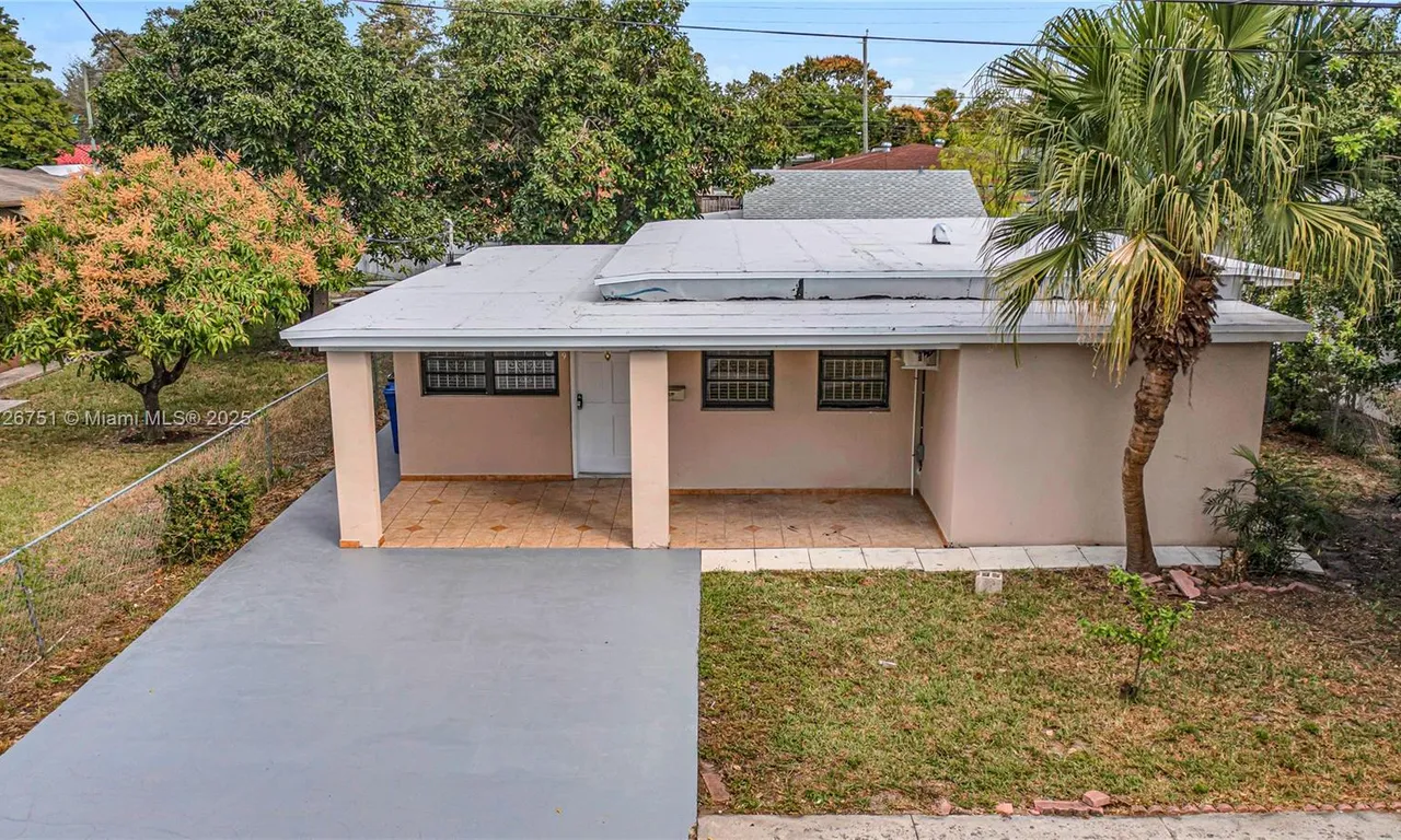 319 NE 171st St, North Miami Beach FL 33162