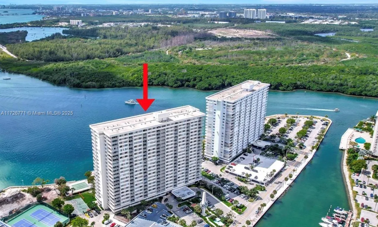 300 Bayview Dr # 402, Sunny Isles Beach FL 33160