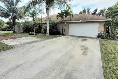 7534 Coconut Blvd, West Palm Beach FL 33412