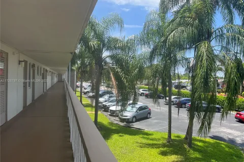 4650 Washington St # 201, Hollywood FL 33021