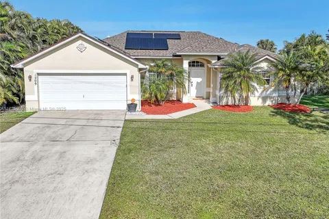 1209 SW Glastonberry Ave, Port St. Lucie FL 34953