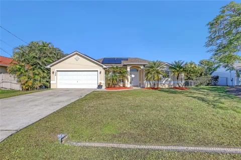 1209 SW Glastonberry Ave, Port St. Lucie FL 34953