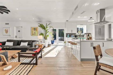 50 E Dilido Dr, Miami Beach FL 33139