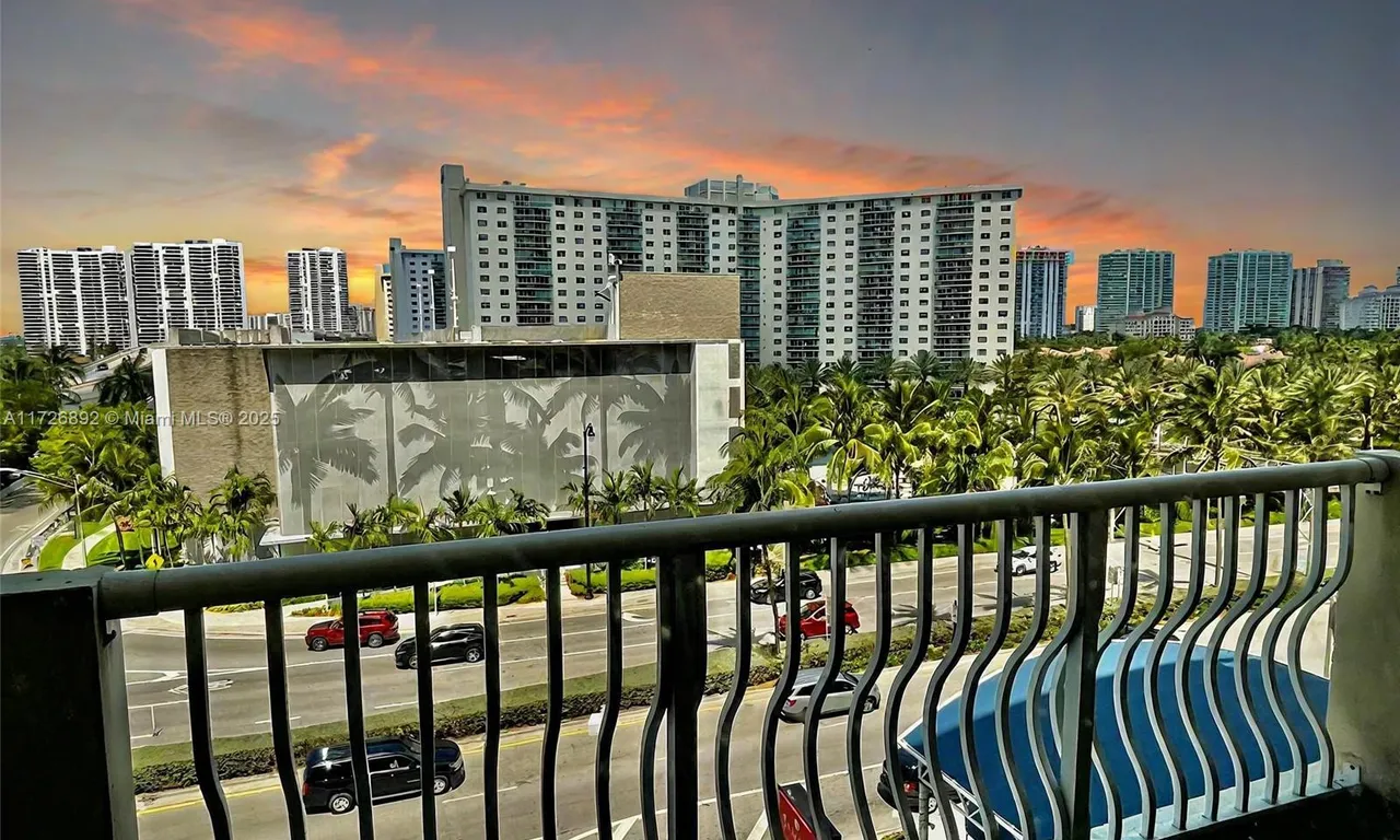 19201 Collins Ave # 439, Sunny Isles Beach FL 33160