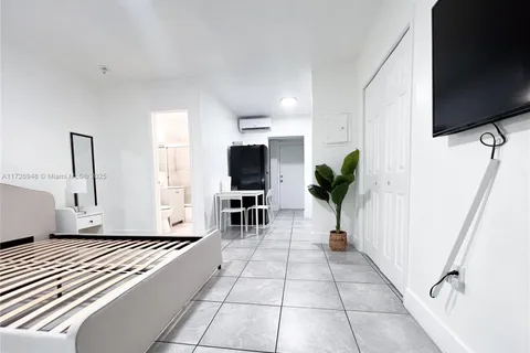 5010 NW 2nd Ave # 4, Miami FL 33127