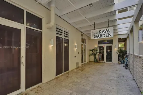 100 Collins Ave # 205, Miami Beach FL 33139