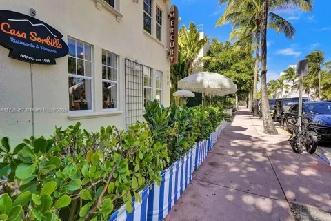 100 Collins Ave # 205, Miami Beach FL 33139