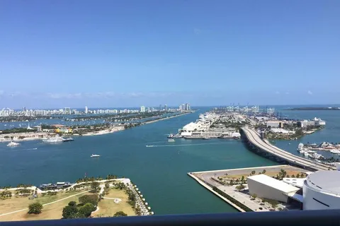 900 Biscayne Blvd # 3904, Miami FL 33132