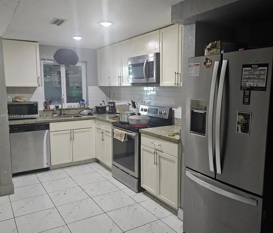 1056 W 44th Ter # 49, Hialeah FL 33012