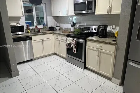 1056 W 44th Ter # 49, Hialeah FL 33012