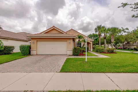 11326 NW 65th Mnr, Parkland FL 33076