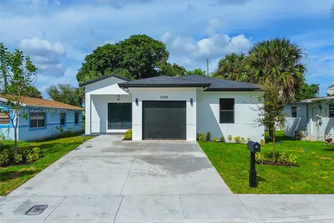 2739 NW 7th St, Fort Lauderdale FL 33311