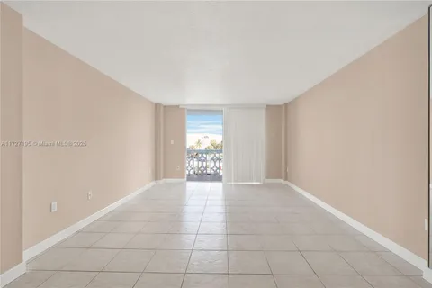 13155 Ixora Ct # 310, North Miami FL 33181