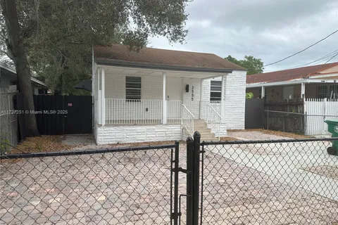 2555 NW 23rd Ave, Miami FL 33142