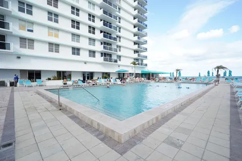 3725 S Ocean Dr # 821, Hollywood FL 33019