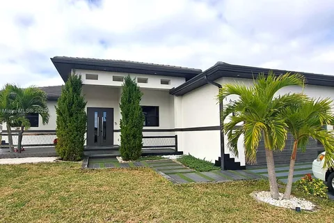 1620 NW 37th PL, Cape Coral FL 33993