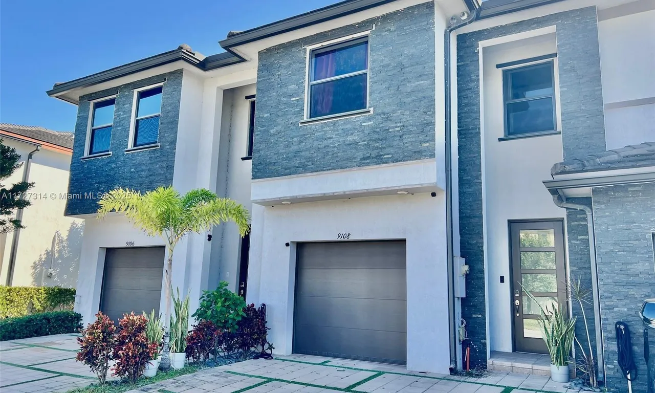 9108 NW 158th St, Miami Lakes FL 33018