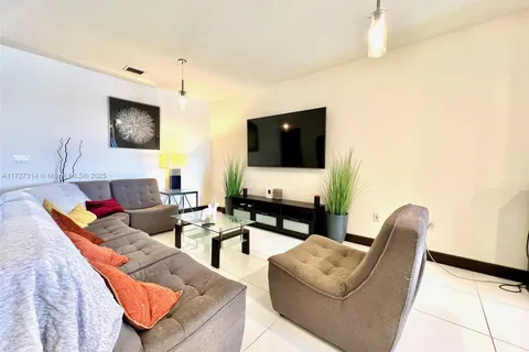 9108 NW 158th St, Miami Lakes FL 33018