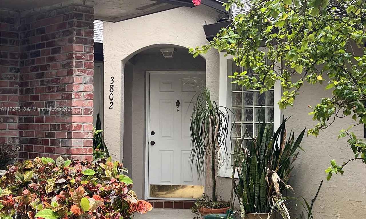 3802 NW 122nd Ter, Sunrise FL 33323
