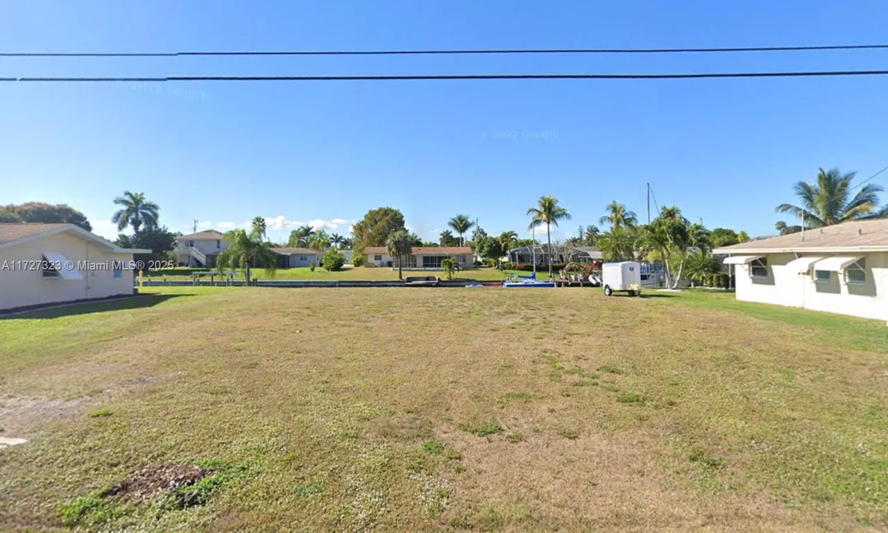 3014 SE 18th PL, Cape Coral FL 33904