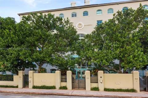 610 Valencia Ave # 503, Coral Gables FL 33134