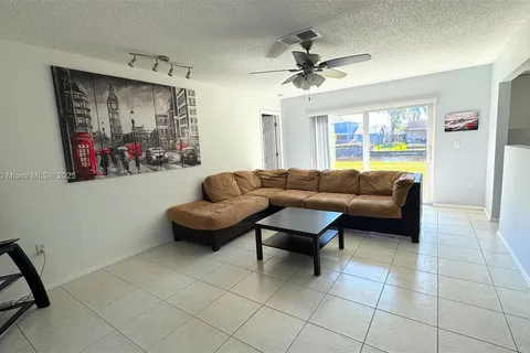 11860 NW 42nd St # 0, Sunrise FL 33323