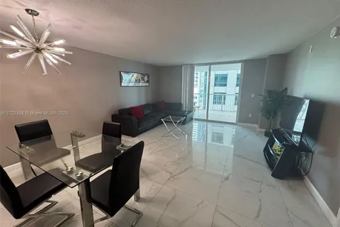 1200 Brickell Bay Dr # 2214, Miami FL 33131