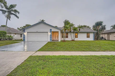 133 Cordoba Cir, Royal Palm Beach FL 33411