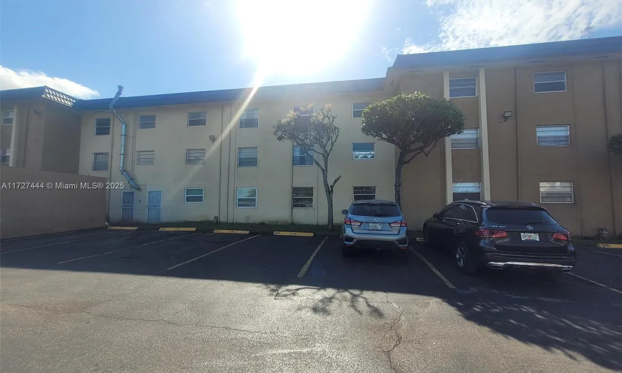 4655 Palm Ave # 204, Hialeah FL 33012