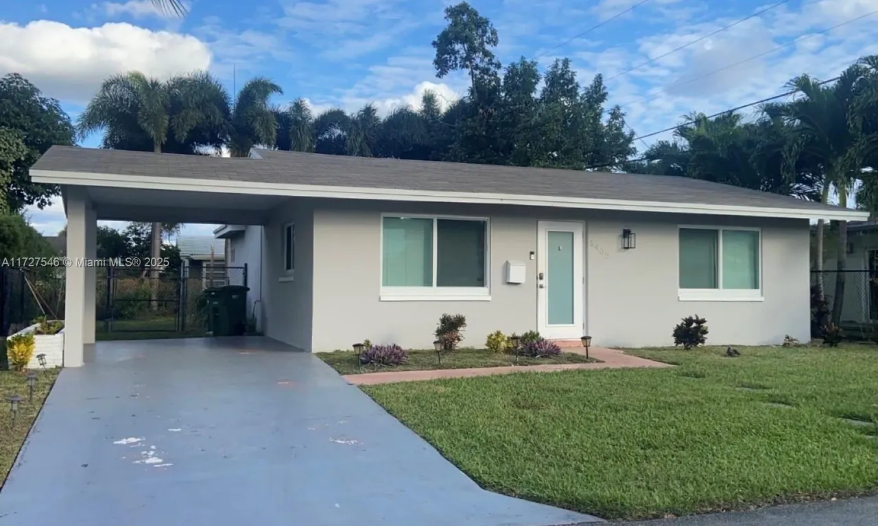 5402 NW 25th Ter, Tamarac FL 33309