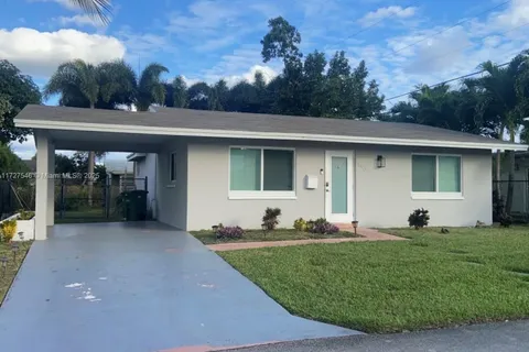 5402 NW 25th Ter, Tamarac FL 33309