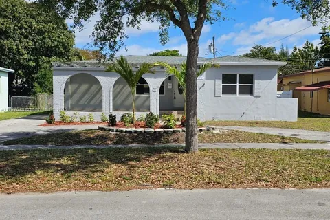 1951 NE 157th Ter, North Miami Beach FL 33162