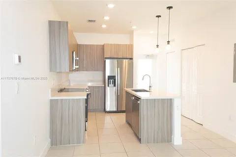 8201 NW 41st St # 301, Doral FL 33166