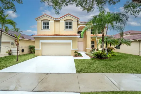 4285 Fox Ridge Dr, Weston FL 33331