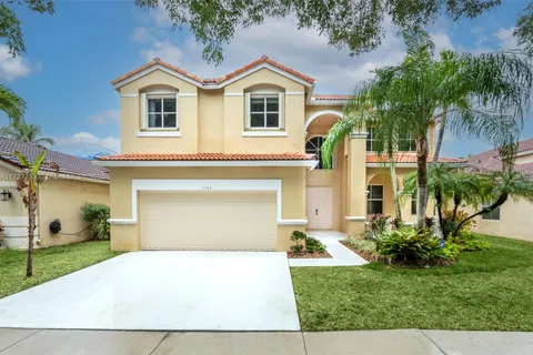 4285 Fox Ridge Dr, Weston FL 33331