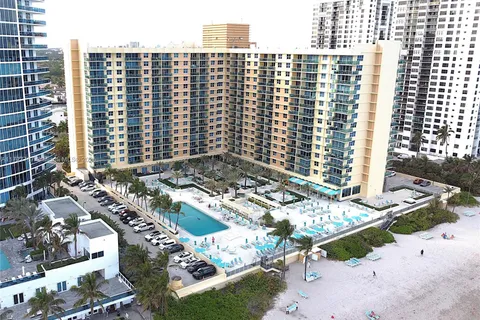 2501 S Ocean Dr # 1021, Hollywood FL 33019