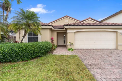 23625 SW 108th Pl, Homestead FL 33032